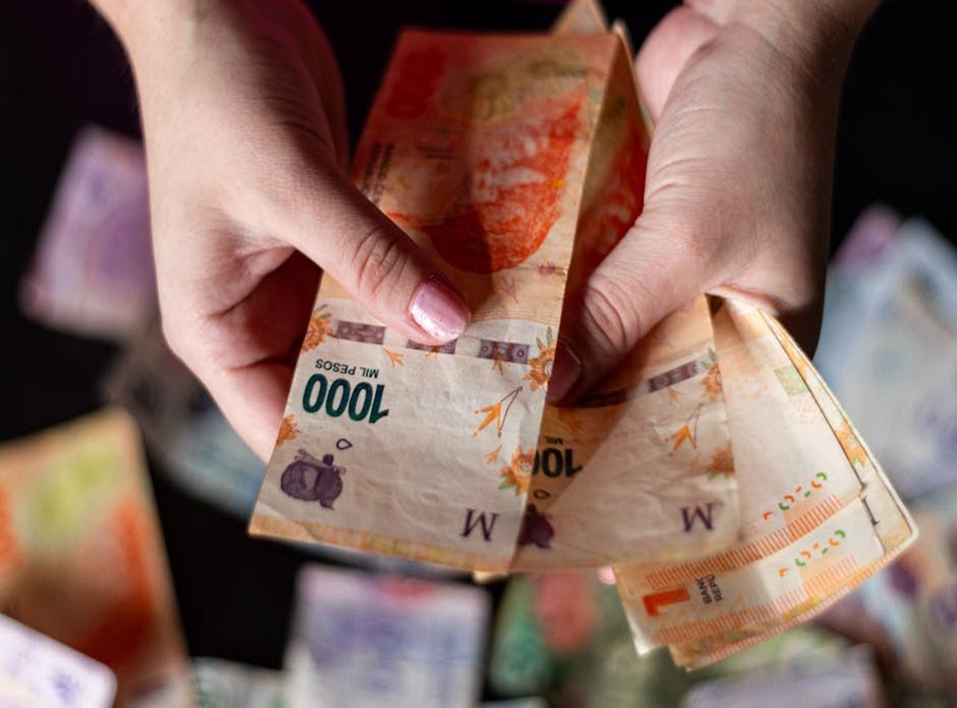 How to Get the Best Deal When Exchanging Your Pesos